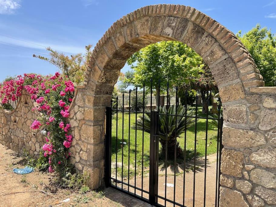 Mama'S Sunshine Garden Villa Agios Ilias  Exterior photo